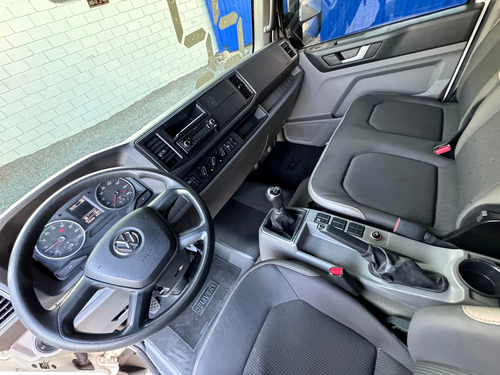 Volkswagen Vw Express 2022 4x2 Baú Chapeado