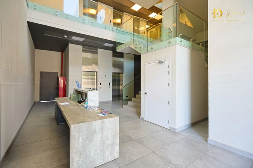 Venta Oficinas Peñalolén - En Centro Comercial