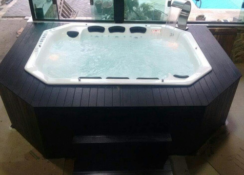 Spa Vancouver 2,90x2,20x1,00 Com Aquecedor E Cromo 2 Pontos