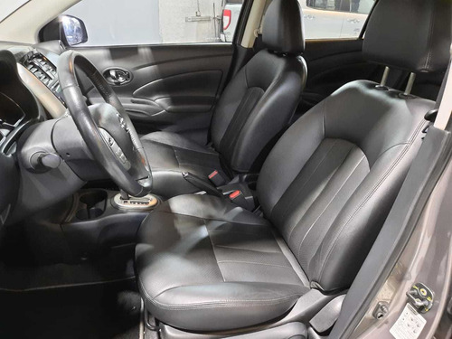 Nissan Versa 1.6 16v Flexstart Unique 4p Xtronic