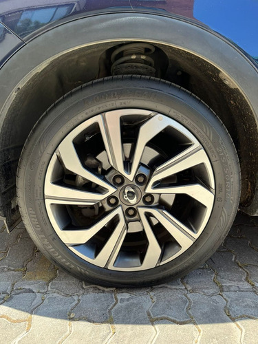 SsangYong Tivoli 1.6 4x2 MT Full