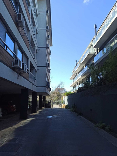 Departamento En Venta En Tigre, 3 Dormitorios, 2 Baños Y Toillete, Dos Cocheras Y Pileta