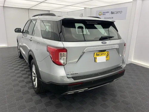 Ford Explorer Xlt 2.3
