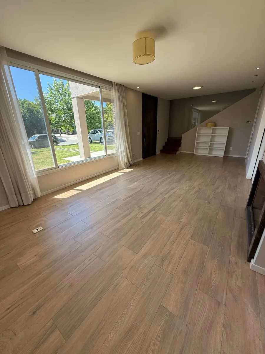 Divina Casa En Alquiler En Barrio Los Olivos · Foto 5