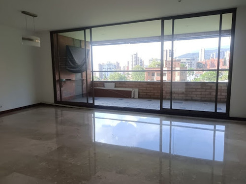 Apartamento En Arriendo Los Balsos 473-15382