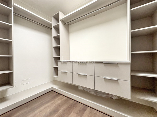 Casa En Venta De 3 Dorm. En Colina
