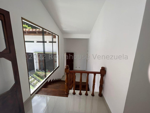 Imagen 18 de 30 de Casa En Venta, Santa Sofia, 500mts, Rah 23-9235