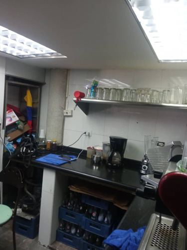 Venta Fondo De Comercio Pizzeria Activa, Full Equipada. Los Chaguaramos Ubicación Muy Transcurrida. Yy