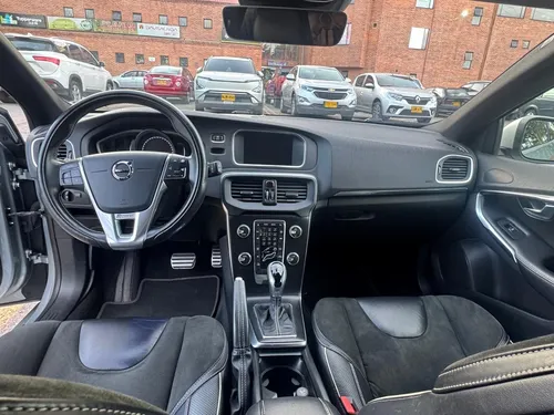 Volvo V40 2.0 T4 Drive-e R-design