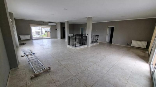 Excelente Propiedad En Venta En Club De Campo Cruz Del Sur. San Vicente, Ruta 58.