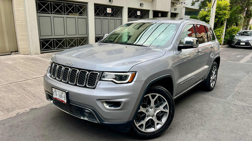 Jeep Grand Cherokee 5.7 Limited Lujo 4x4 At