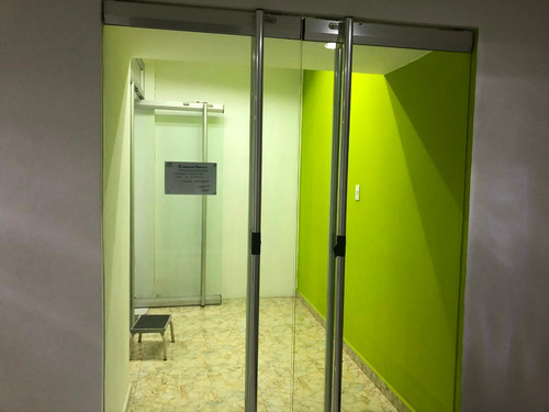 Imagen 2 de 7 de Oficina En Alquiler Centro Comercial El Rodeo