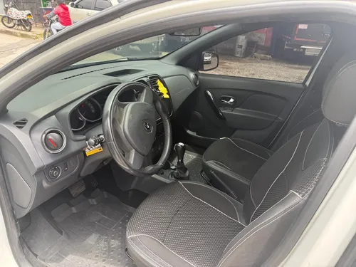 Renault Stepway 1.6 Intense Automática