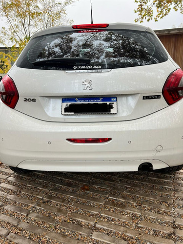Peugeot 208 1.6 Allure