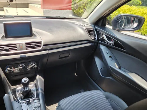 Mazda Mazda 3 2.0 I Touring Sedan Mt
