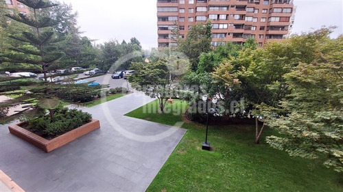 Departamento En Arriendo De 2 Dorm. En Las Condes