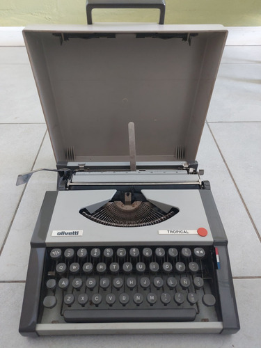 Máquina De Escribir Olivetti Tropical, Vintage, De Colección