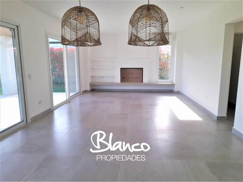 Casa En Alquiler En Estancias Del Pilar, Pilar, G.b.a. Zona Norte