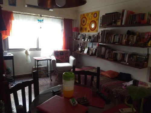 Imagen 5 de 17 de Departamento 3 Ambientes En Segundo Piso Por Escalera