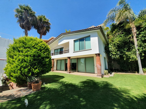 Venta Casa Lindavista Con Enorme Jardín, Alberca Climatizada, Jacuzzi, Palapa Y Totalmente Amueblada Y Equipada En Fracc Rancho San Diego Ixtapan De La Sal Edomex