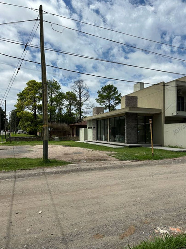 Local En Venta, City Bell, Sobre Camino General Belgrano