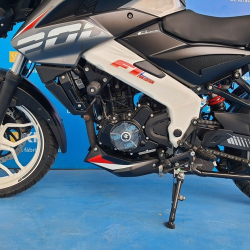 Imagen 9 de 10 de Moto Pulsar Ns200 Fi 200cc Año 2022 0km Gratis Casco Nueva