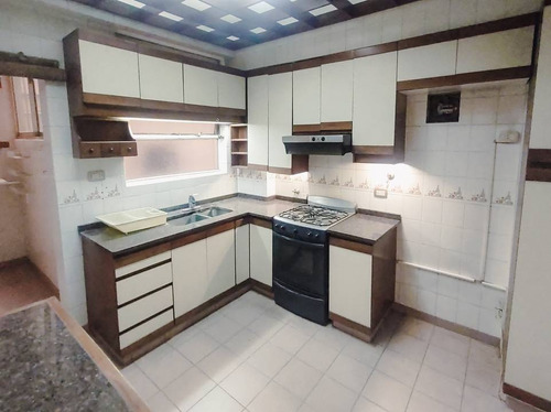 Imagen 7 de 30 de Muy Buen Departamento De 4 Ambientes En Venta En Olivos !!