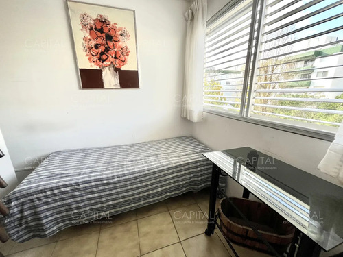 Apartamento En Venta En Edificio Espigon Frente Al Puerto