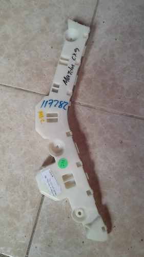 Guia Facia Trasera Derecha Mazda Cx9 2007-2012 (Usado)