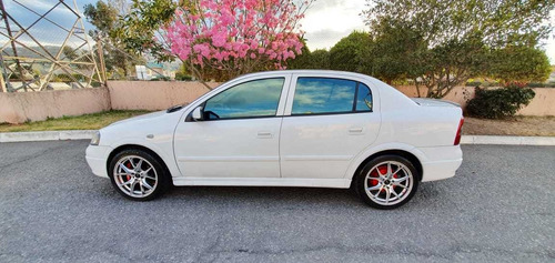 Chevrolet Astra Deportivo, Extras