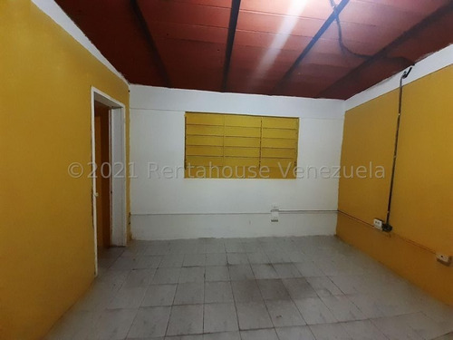 Imagen 4 de 15 de Leida Falcon Rentahouse Vende Galpon En Agua Blanca Valencia 22-10599 Lf