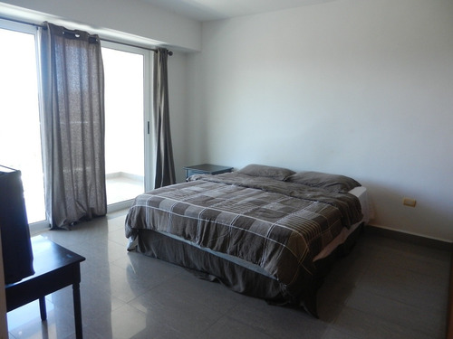 Imagen 10 de 14 de Alquiler Vacacional, Bello Apartamento. Playa El Angel