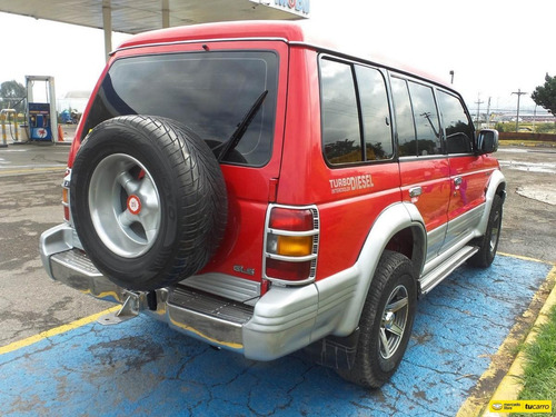 Mitsubishi Montero Wagon