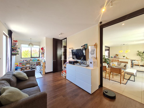 Casa En Venta De 3 Dorm. En Colina Piedra Roja Chicureo