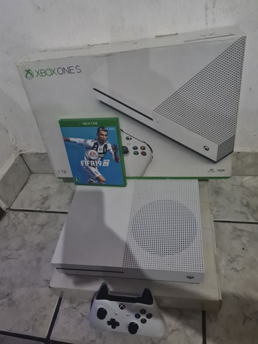 Xbox One S 1tera Caixa Controle Jogo Original Novinho