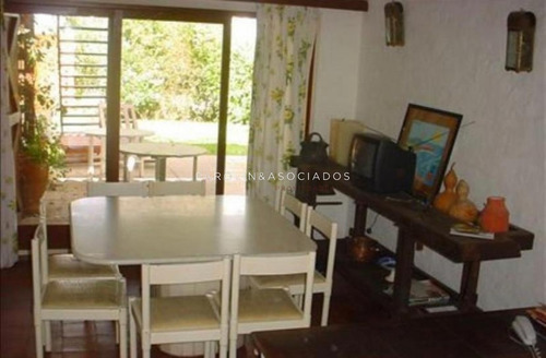 Casa En Venta De 3 Dormitorios En La Barra-ref:3957