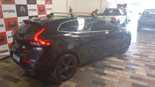 Volvo V40 2.0 T4 Dynamic Aut. 5p