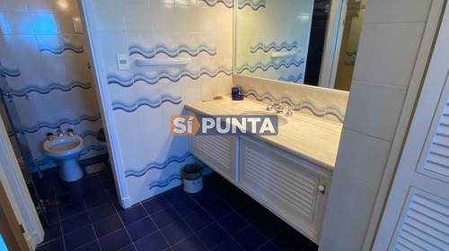 Imagen 18 de 30 de Apartamento En Playa Brava A La Venta