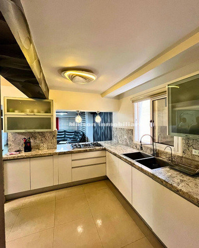 Se Vende Apartamento Exclusivo Y Amoblado En San Isidro Maracay