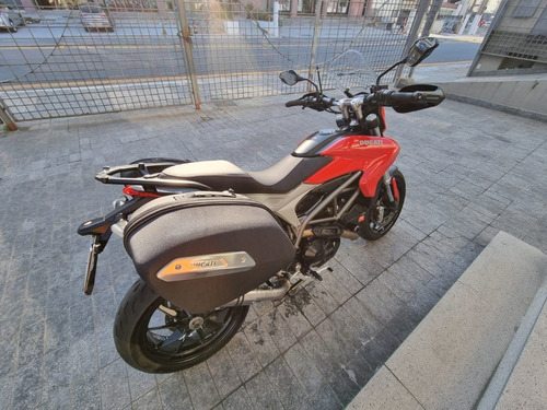 Imagem 6 de 8 de Ducati Hyperstrada 821