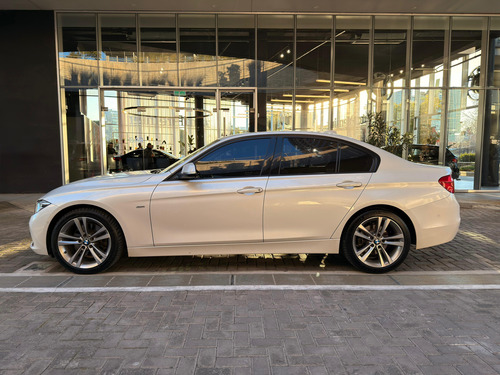 BMW Serie 3 3.0 330i Sedan Sport Line