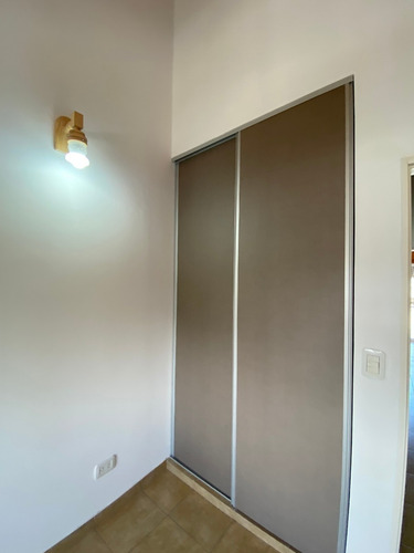 Imagen 16 de 19 de Excelente Duplex De 3 Ambientes. Reciclado A Nuevo