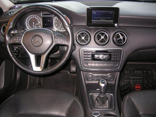 Mercedes Benz 1.6 A 200 Style B.efficiency 2013