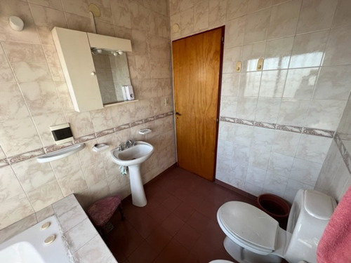 Imagen 26 de 30 de Ph Tipo Casa En Venta Con Cochera En Sarandi
