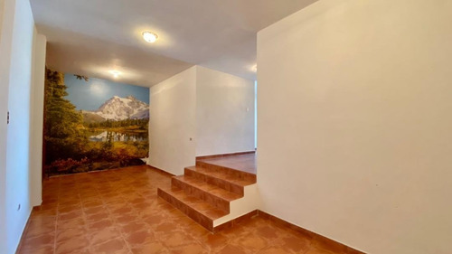 Imagen 15 de 18 de Alquiler. Casa En Colinas De Pirineos