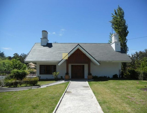 Imagen 11 de 30 de Venta De Casa De 6 Dormitorios En Beverly Hills
