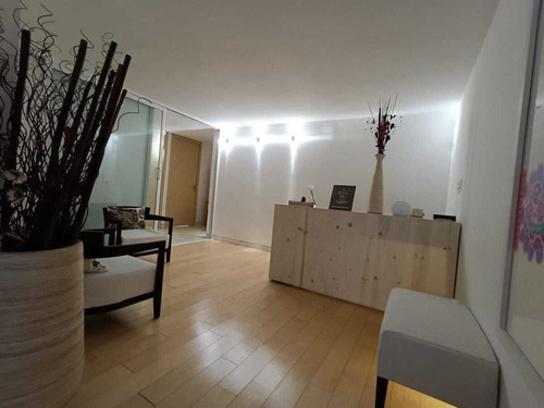 Oficina En Bosque De Las Lomas, Ideal Para Consulta Privada