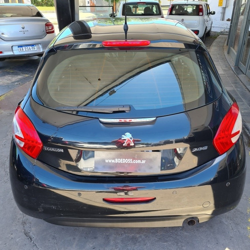 Peugeot 208 Allure Touchscreen 2015 1.5 | Nav 1.6 Feline