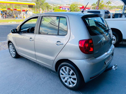 Imagem 7 de 15 de Volkswagen Fox 1.0 Mi Trend 8v Flex 4p Manual