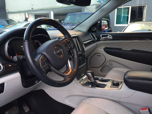 Imagen 10 de 15 de Jeep Grand Cherokee 2017 5.7 Summit Elite Plinum 4x4 At